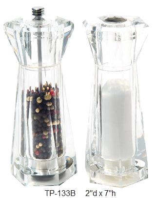 Pepper Mill & Salt Shaker